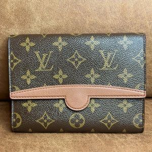 LOUIS VUITTON Monogram Pochette Ceinture Arche
